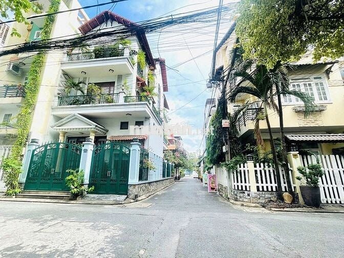 Giảm gấp 2 tỷ | HXH CMT8 4x12 NH 6m 180m2 3 Tầng Cách MT 50m nhỉnh 8T