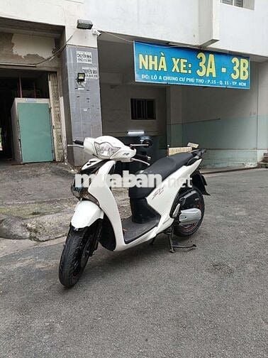 xe Sh 150i 2015 bs 71 khóa smartkey máy êm.