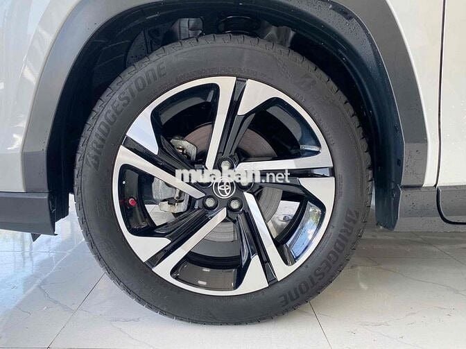 Toyota Yaris Cross 2023 HEV - 8600 km