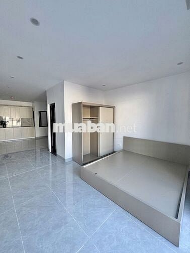CHO THUÊ STUDIO 1N1K BAN CÔNG, FULL NỘI THẤT NGAY VINCOM TRẦN DUY HƯNG