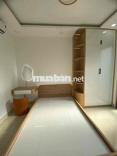 bán nhà đẹp Lý Thường Kiệt ngay chợ ông địa