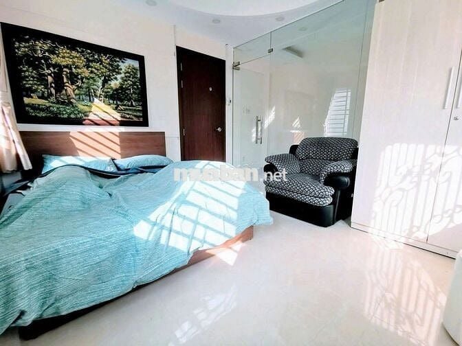 95M2 ĐẤT VUÔNG VỨC KHÔNG LỖI HXH ÂU CƠ 4 TẦNG BTCT 5PN SHR 1 ĐỜI CHỦ