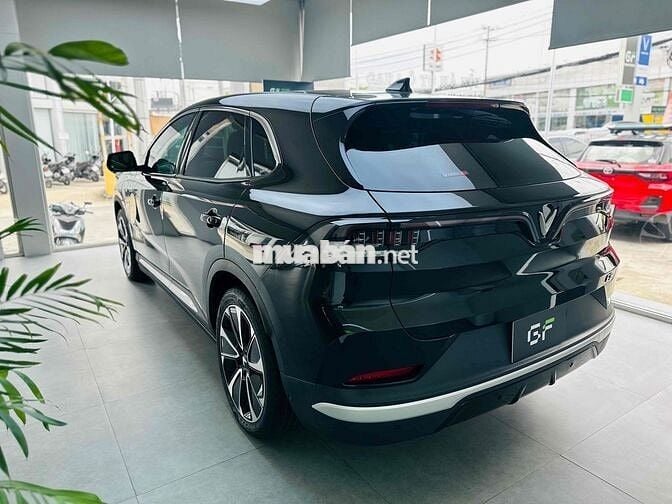 VinFast VF8 2023 Plus , Mua pin CATL chạy 23.000km