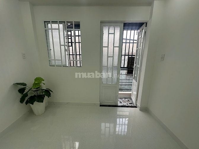 Nhà mới đẹp, Trệt, 1lầu, 42m2, Hẻm Nguyễn V Linh, Bình Hưng,Bình Chánh