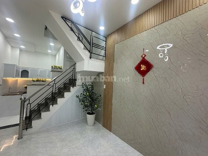 Nhà mới đẹp, Trệt, 1lầu, 42m2, Hẻm Nguyễn V Linh, Bình Hưng,Bình Chánh