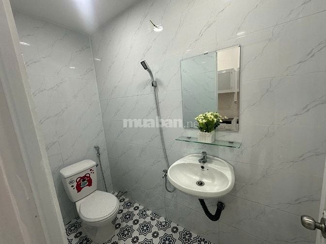 Nhà mới đẹp, Trệt, 1lầu, 42m2, Hẻm Nguyễn V Linh, Bình Hưng,Bình Chánh