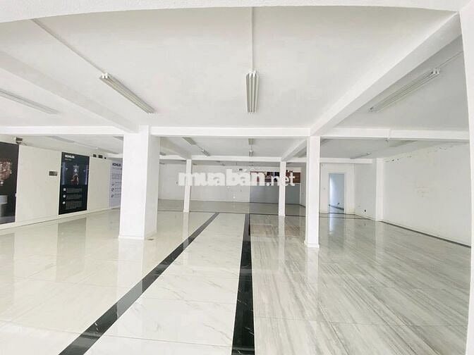 CHO THUÊ NHÀ 1 TRỆT 1 LỬNG 1 LẦU BỀ NGANG RỘNG 13M MẶT TIỀN ĐƯỜNG 3/2