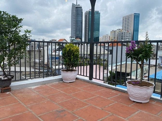 Nhà HXH Nguyễn Trọng Tuyển, SHR chính chủ, DTSD 92m2, LH Diệu TL