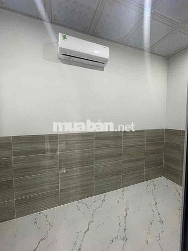 Nhà 2 phòng 3 máy lạnh hẻm ô tô CMT8