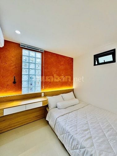 Nhà Trần Quốc Thảo 60m2 hẻm 7m ô tô ngủ trong nhà, full nội thất, SHR