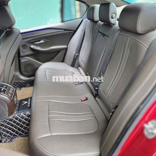 VinFast Lux A2.0 2020 2.0 AT - 5000 km