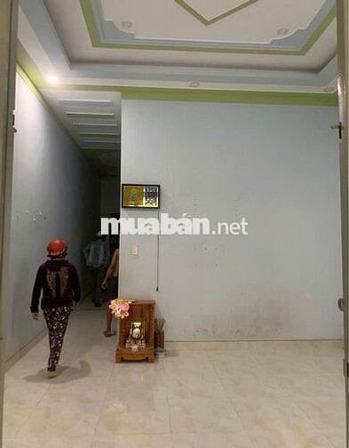 Nhà cấp 4 Gần Bưu Điện Hóc Môn 110m2 SHR , 680 triệu còn TL