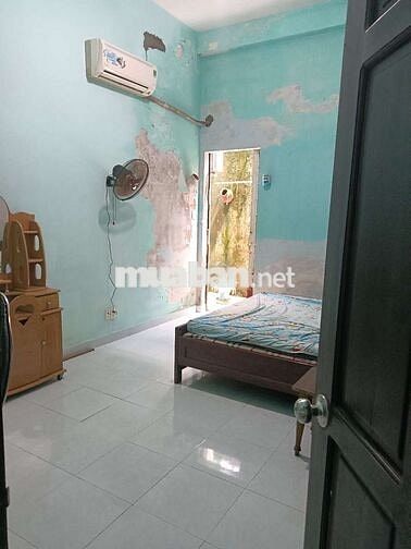 NHÀ MT HXH SÁT LÊ VĂN LƯƠNG CHƯA QUA ĐẦU TƯ VÀO Ở NGAY