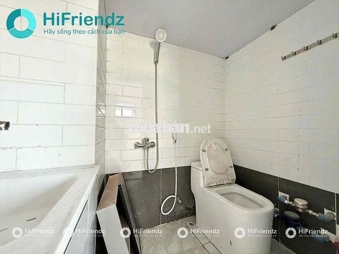 Khai Trương Nhà Mới 100% Full Nội Thất Ngay Công Viên Làng Hoa