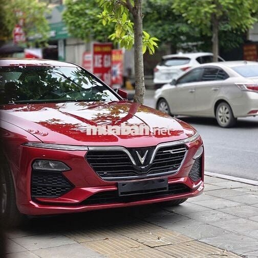 VinFast Lux A2.0 2020 2.0 AT - 5000 km
