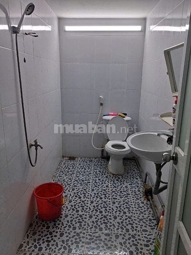 Cho thuê tầng trệt chung cư 40m2, tiện làm văn phòng, công ty, 7tr