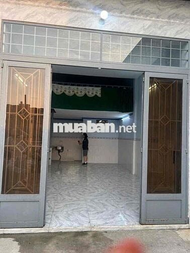 cần bán gấp 615tr nhà 2/ ngắn kênh trung ương gần chợ ap 5 vlb