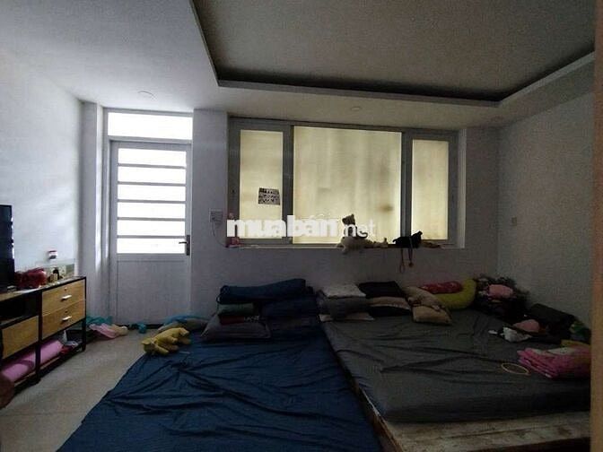 Bán nhà mặt tiền đường Tân quy.