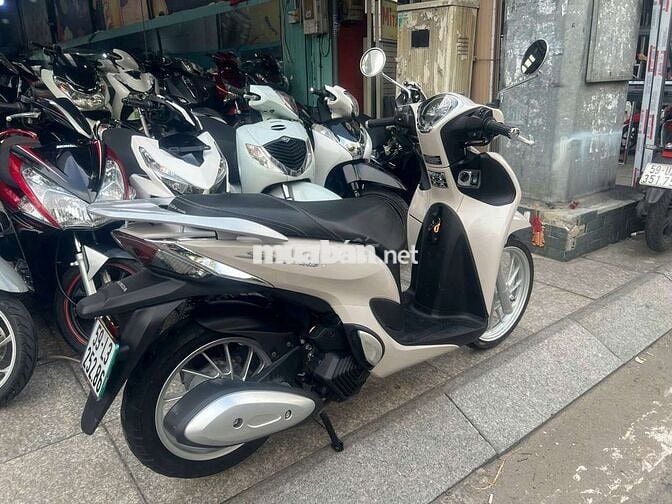 Honda SH mode 2022 mới 90% Bstp chính chủ