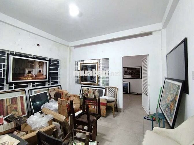 Bán nhà mặt tiền đường Tân quy.