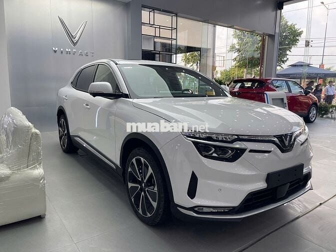 VinFast VF8 2025 Plus - Giao ngay với nhiều ưu đãi