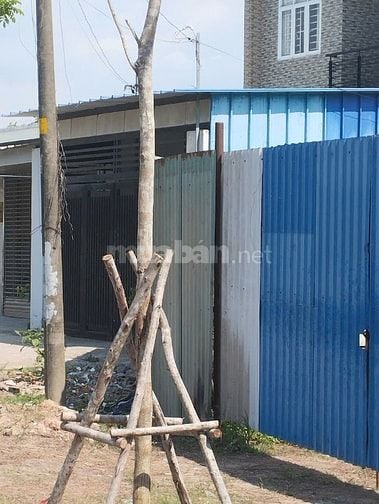 CHO THUÊ ĐẤT TRỐNG MẶT TIỀN ĐƯỜNG NGUYỄN THỊ LẮNG 