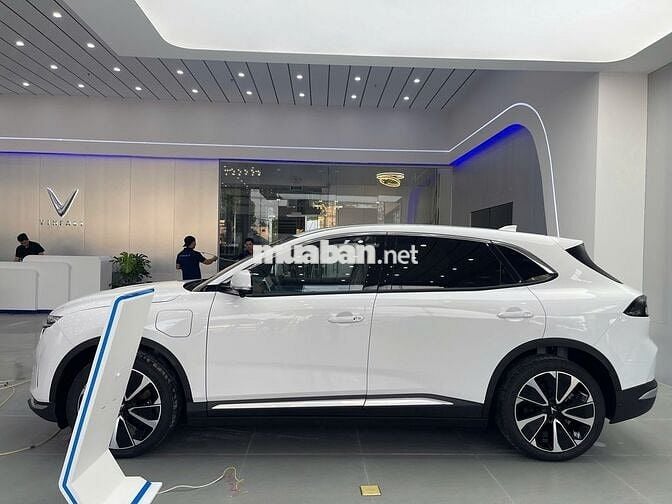 VinFast VF8 2025 Plus - Giao ngay với nhiều ưu đãi
