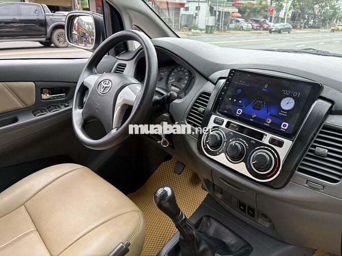 Toyota Innova 2013 2.0E - 138000 km