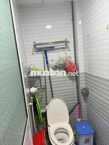 Bán Nhà Lầu Kiên Cố hẻm 330 Âu Dương Lân