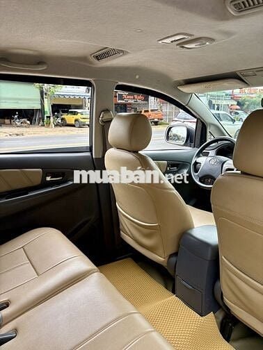Toyota Innova 2013 2.0E - 138000 km