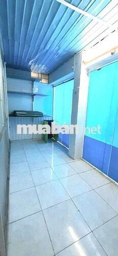Phòng trọ liền kề Q1 giá 1,3tr