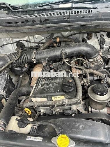 Toyota Innova 2013 E - 148679 km