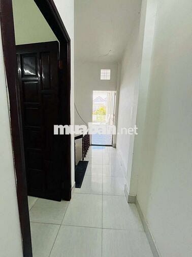 CHO THUÊ NHÀ TRỆT 2 LẦU 3PN WC TRONG KDC NAM LONG GIÁ 10TR/THÁNG