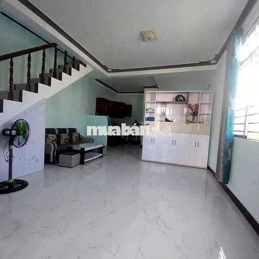 Bán nhà Ngay thị Trấn Củ Chi 890 triệu rộng 86m2 có SHR, Xem ngay.
