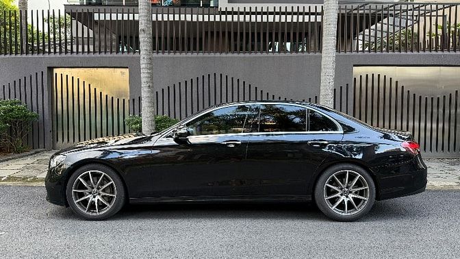 Mercedes E300 sx2021 odo 41000km 1 đời chủ như mới