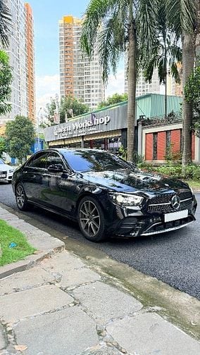 Mercedes E300 sx2021 odo 41000km 1 đời chủ như mới