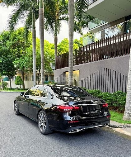 Mercedes E300 sx2021 odo 41000km 1 đời chủ như mới