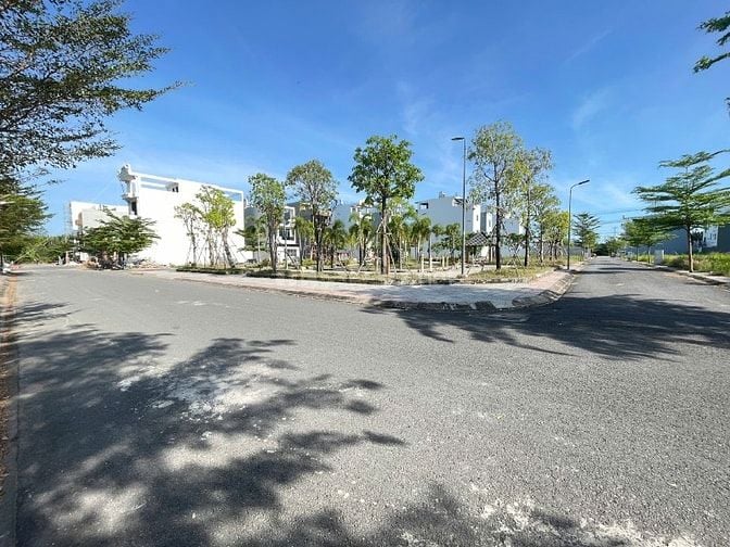Bán đất tại KDC Sài Gòn South Village Phước Kiển Nhà Bè.