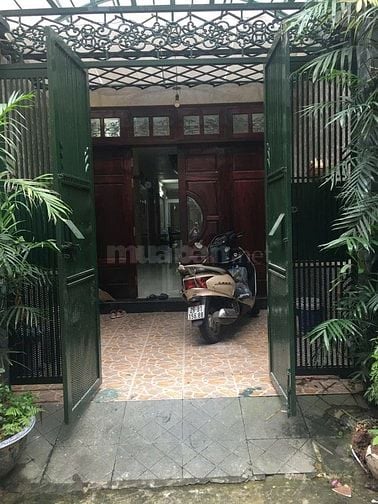 Cho thuê nhà DT 75m2, ở An Xá, Phúc Xá, Ba Đình, Hà Nội.