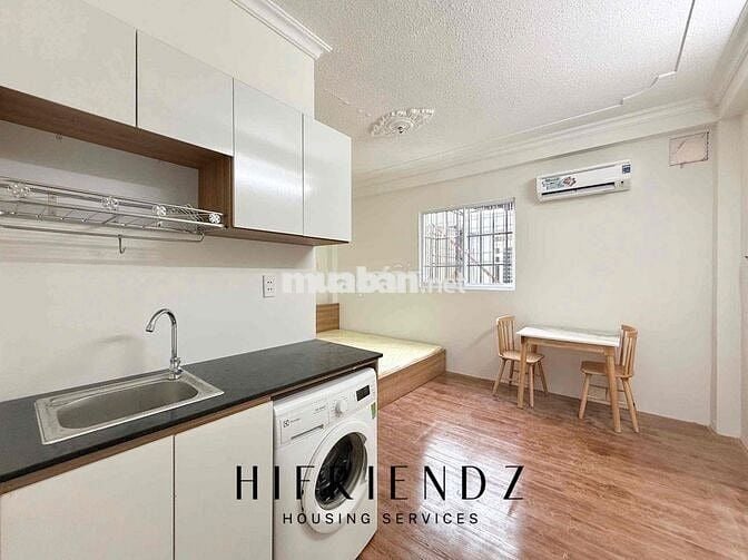 SIÊU STUDIO MÁY GIẶT RIÊNG FULL NỘI THẤT CÓ CỬA SỔ TRỜI Ở KHU TÊN LỬA