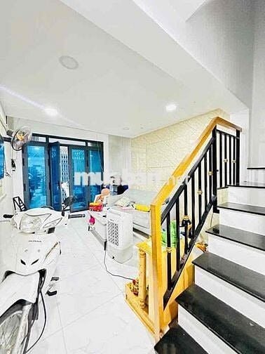 CHO THUÊ NHÀ 36A ĐƯỜNG SỐ 16 NGAY CƯ XÁ LỮ GIA QUẬN 11 KẾ NHÀ THI ĐẤU