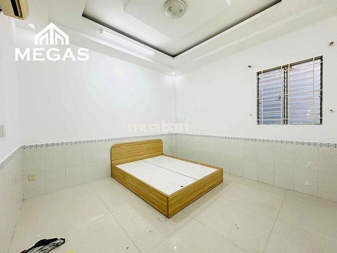 RA LÒ cho thuê CHDV BAN CÔNG - CỬA SỔ gần SVĐ PHÚ THỌ mới 100% GIÁ TỐT