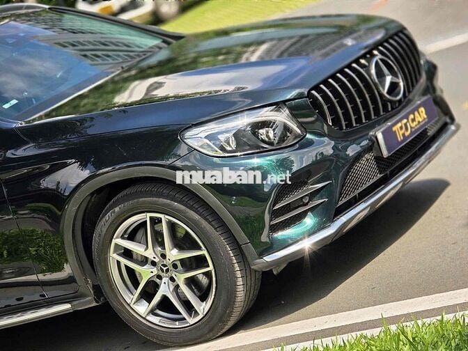 GLC 300 2019 Màu Xanh mệnh Mộc