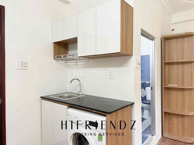 SIÊU STUDIO MÁY GIẶT RIÊNG FULL NỘI THẤT CÓ CỬA SỔ TRỜI Ở KHU TÊN LỬA
