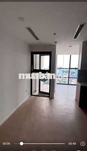 Cho thuê căn hộ chung cư cao cấp ngay Ngã Tư Sở