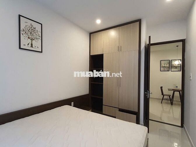 Cho thuê căn hộ 2PN có ban công, yên tĩnh và gần biển Mỹ Khê