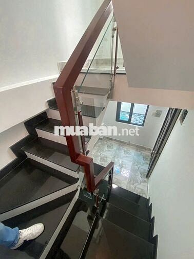 NHÀ ĐẸP VÀO Ở NGAY – Đ. Hậu Giang, Quận 6, TP.HCM, 42m²/3.2tỷ, SHR