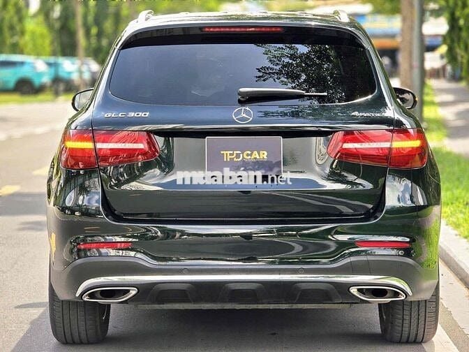 GLC 300 2019 Màu Xanh mệnh Mộc