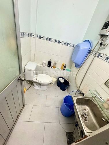 🔥🔥🔥NHÀ ĐẸP,, 1 LẦU - XE HƠI, VÀO TỚI NHÀ - KẾ QUẬN 7🔥🔥🔥