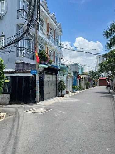 🔥🔥🔥NHÀ ĐẸP,, 1 LẦU - XE HƠI, VÀO TỚI NHÀ - KẾ QUẬN 7🔥🔥🔥